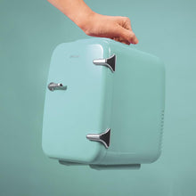 Carregar imagem no visualizador da galeria, Cecotec Mini Nevera Bolero MiniCooling 4L Habana Light Blue, Funcionamiento 12V-220V, Compatible coche y caravanas, Función enfriamiento y calentamiento, Rango temperatura 5-65º, Transporte fácil