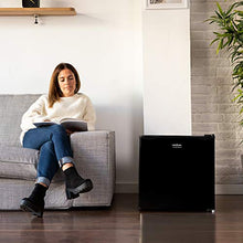 Carregar imagem no visualizador da galeria, Cecotec Nevera Pequeña Frigorífico Mini Minibar 46L GrandCooler 20000 SilentCompress Black E. Altura 48,7cm, 48 cm de Ancho, Bajo Consumo, Puerta Reversible, Funcionamiento Cíclico, Negro