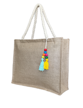Carregar imagem no visualizador da galeria, Bolsa de Praia em Juta com Pingente - Ecológica, Resistente e Reutilizável | Ideal para Dias de Sol na Praia | 42cmx33cmx10cm