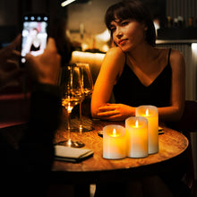 Carregar imagem no visualizador da galeria, ILEEDear Velas LED, Velas led efecto llama, Pack de 3 Velas Electricas de Cera Reales con Mando a Distancia y Temporizador Velas Decorativas de pilas para Decoración, Bodas, Navidad
