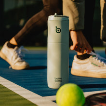 Carregar imagem no visualizador da galeria, BOTTLE BOTTLE Botella de agua aislada de 24 onzas con tapa de popote y asa, para deportes, viajes, gimnasio, botellas de agua de acero inoxidable, termo de metal al vacío de doble pared, a prueba de
