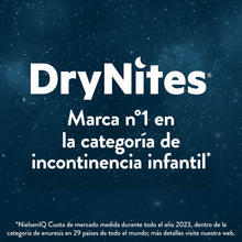 Carregar imagem no visualizador da galeria, Huggies DryNites Calzoncillos absorbentes para niño 4-7 (17-30 kg), Clínicamente probado con 5 capas de protección nocturna, 16 pañales de noche

