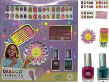 Carregar imagem no visualizador da galeria, Conjunto de manicure infantil, 8 peças, kit de unhas para meninas com esmalte, autocolantes e unhas postiças, maquilhagem segura para meninas a partir de 6 anos
