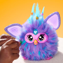 Laden Sie das Bild in den Galerie-Viewer.Hasbro Furby, peluche eletrónico, minimalista e suave ao toque, 5 modos de som, estimula a imaginação, música e luzes, brinquedos para meninas e meninos de 6 anos ou mais, boneco para oferecer - EM PORTUGUÊS DO BRASIL (PT-BR) -

