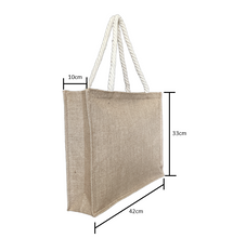 Carregar imagem no visualizador da galeria, Bolsa de Praia em Juta com Pingente - Ecológica, Resistente e Reutilizável | Ideal para Dias de Sol na Praia | 42cmx33cmx10cm
