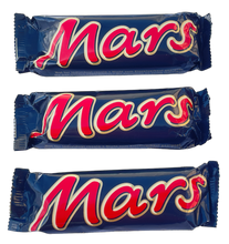 Carregar imagem no visualizador da galeria, Cesta de Chocolates Selecionados para Presentear em Grande Estilo - 15 Deliciosos Itens de Celebradas Marcas - Surpreenda em Datas Especiais com Essa Experiência Gourmet Inigualável
